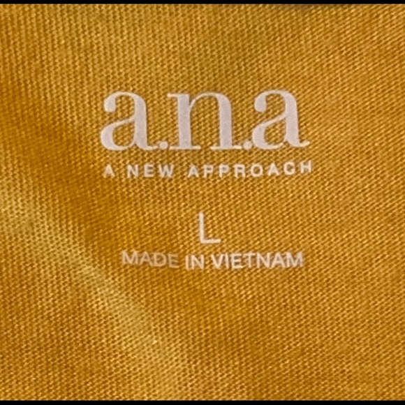 Top - Picture 2 of 2